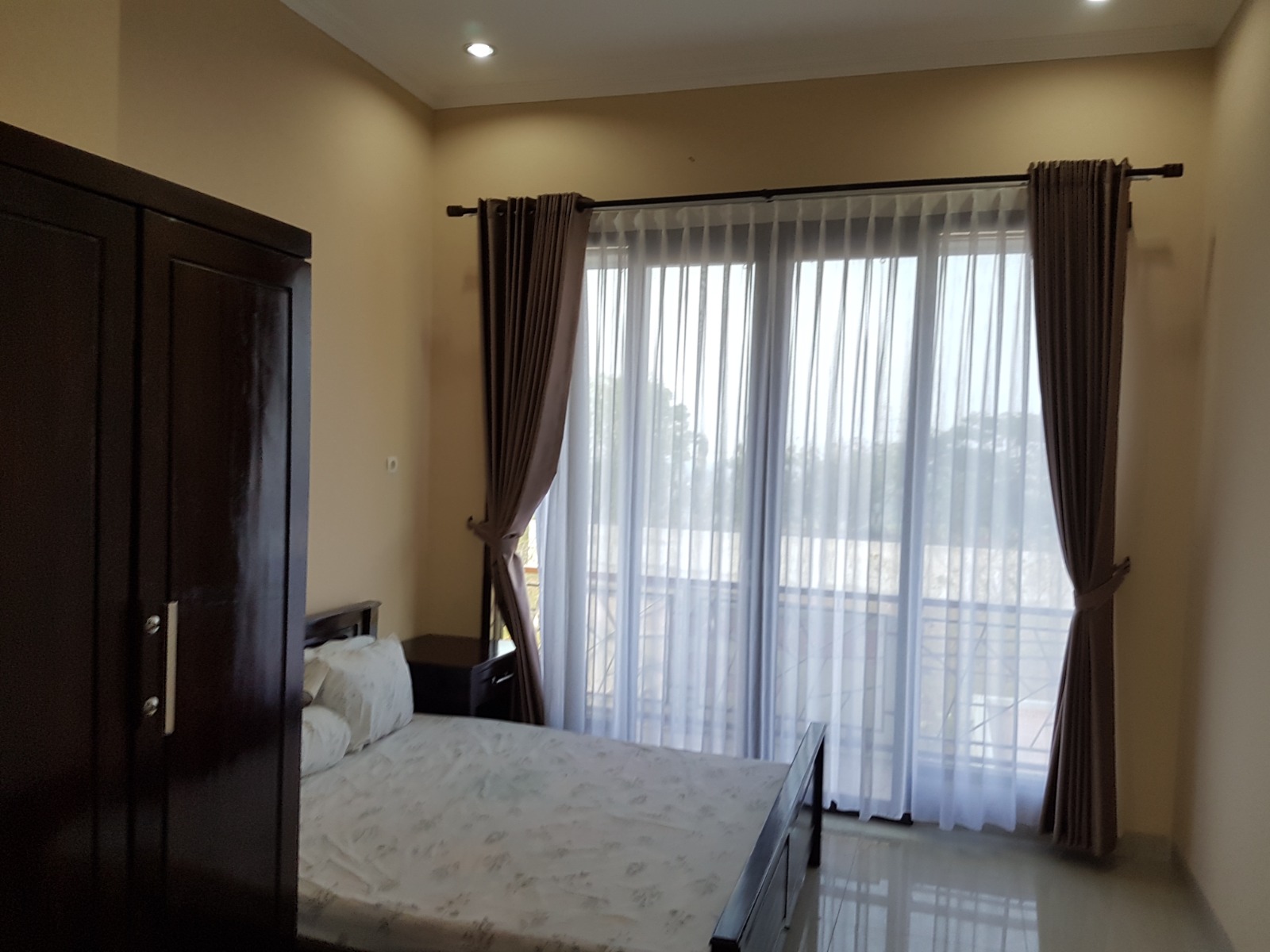 Rumah Disewakan di Summer Bliss Taman Simpruk Lippo Cikarang